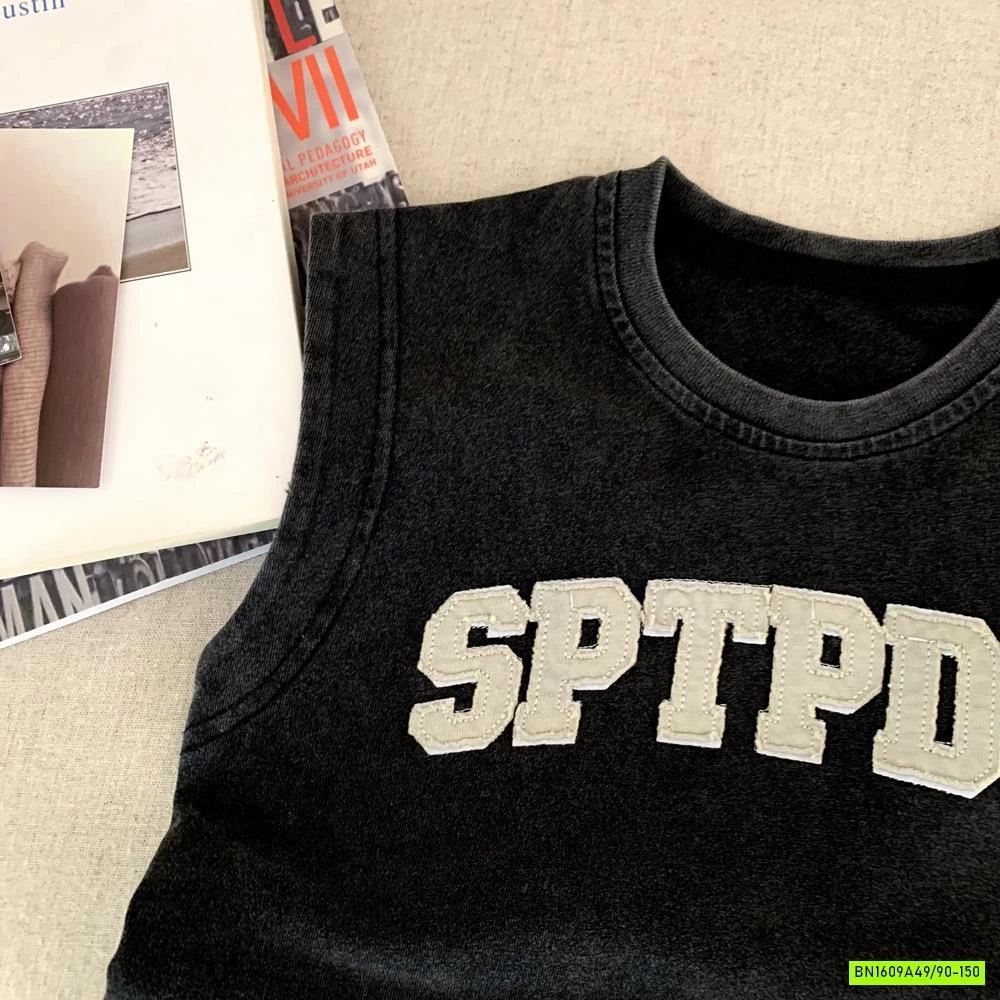 SET ÁO ĐEN BẠC THÊU CHỮ MIX SHORT JEANS