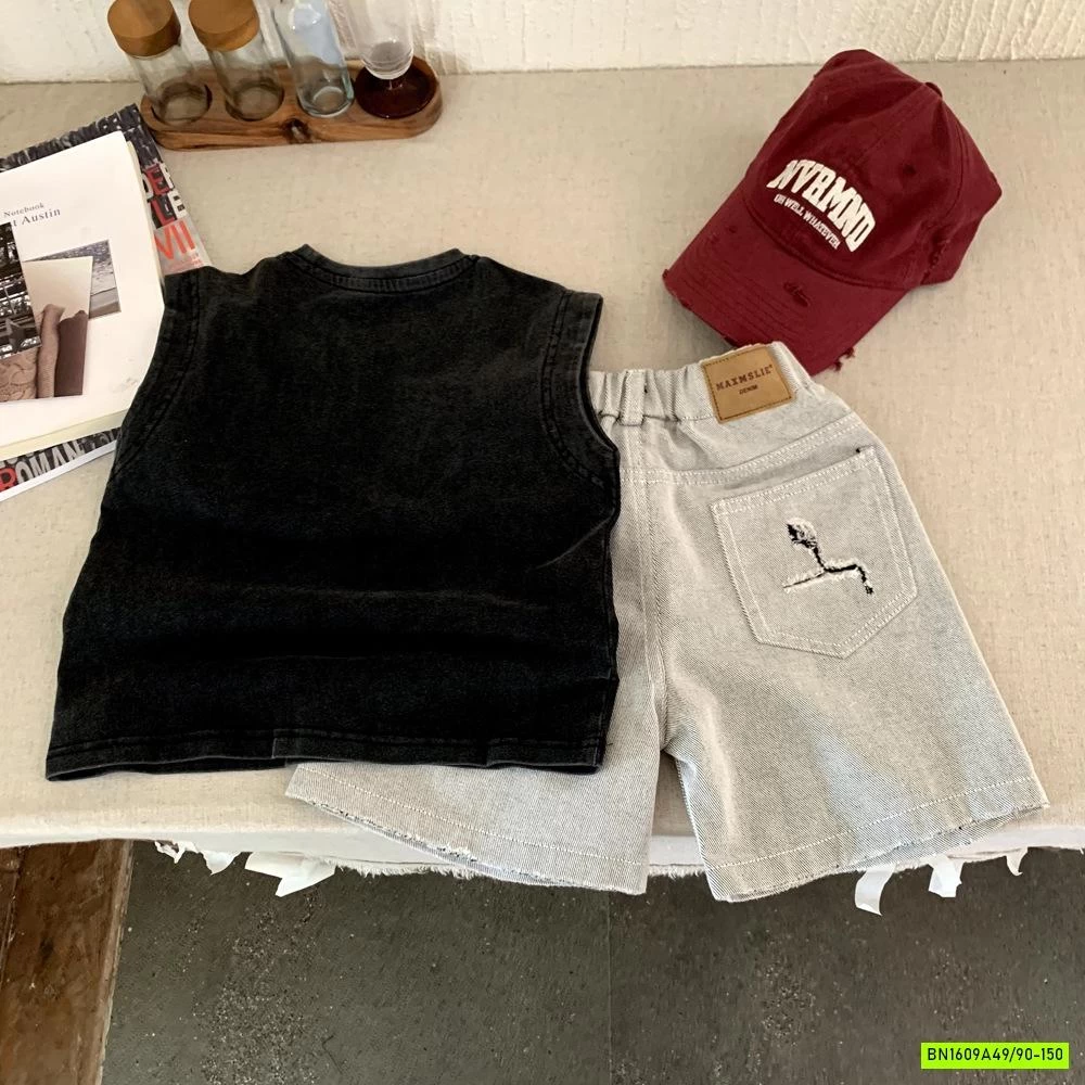 SET ÁO ĐEN BẠC THÊU CHỮ MIX SHORT JEANS