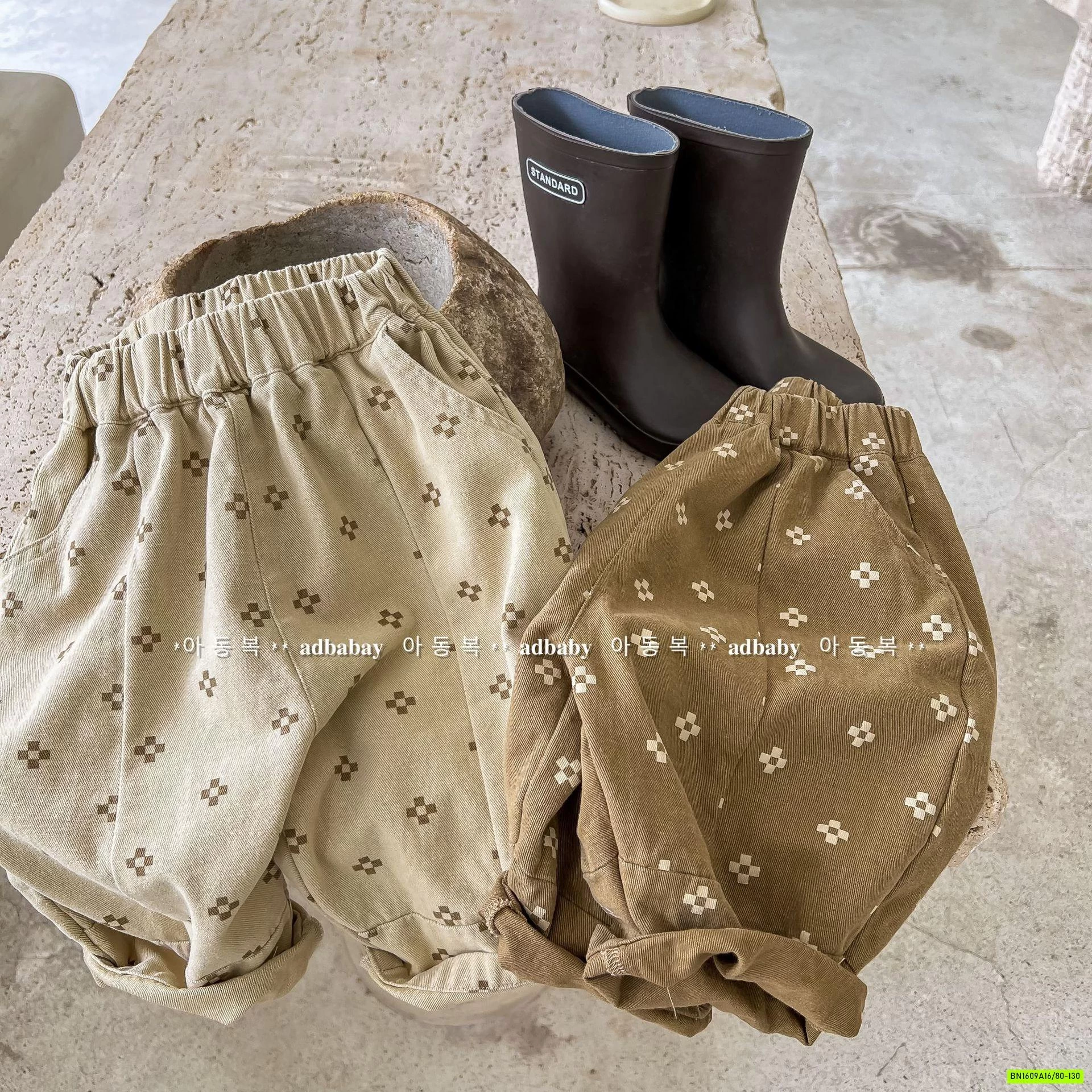 BAGGY IN HOA VINTAGE ADBABY