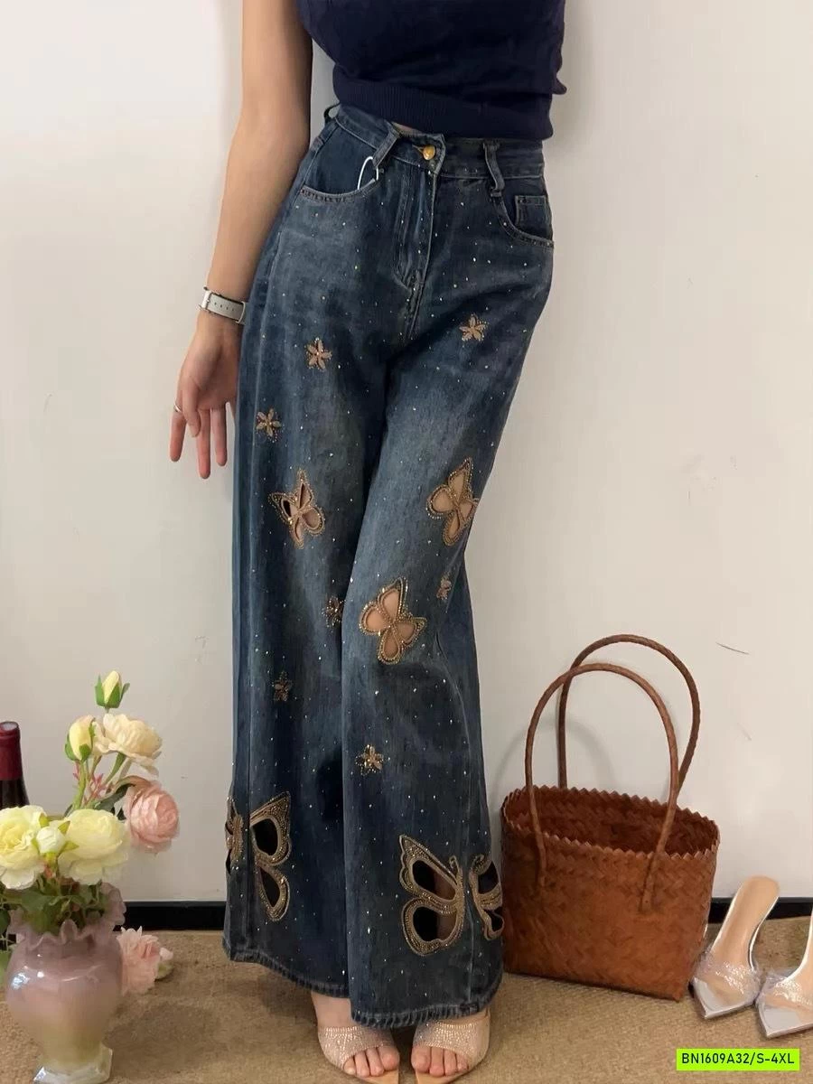 QUẦN JEANS SUÔNG THÊU BƯỚM