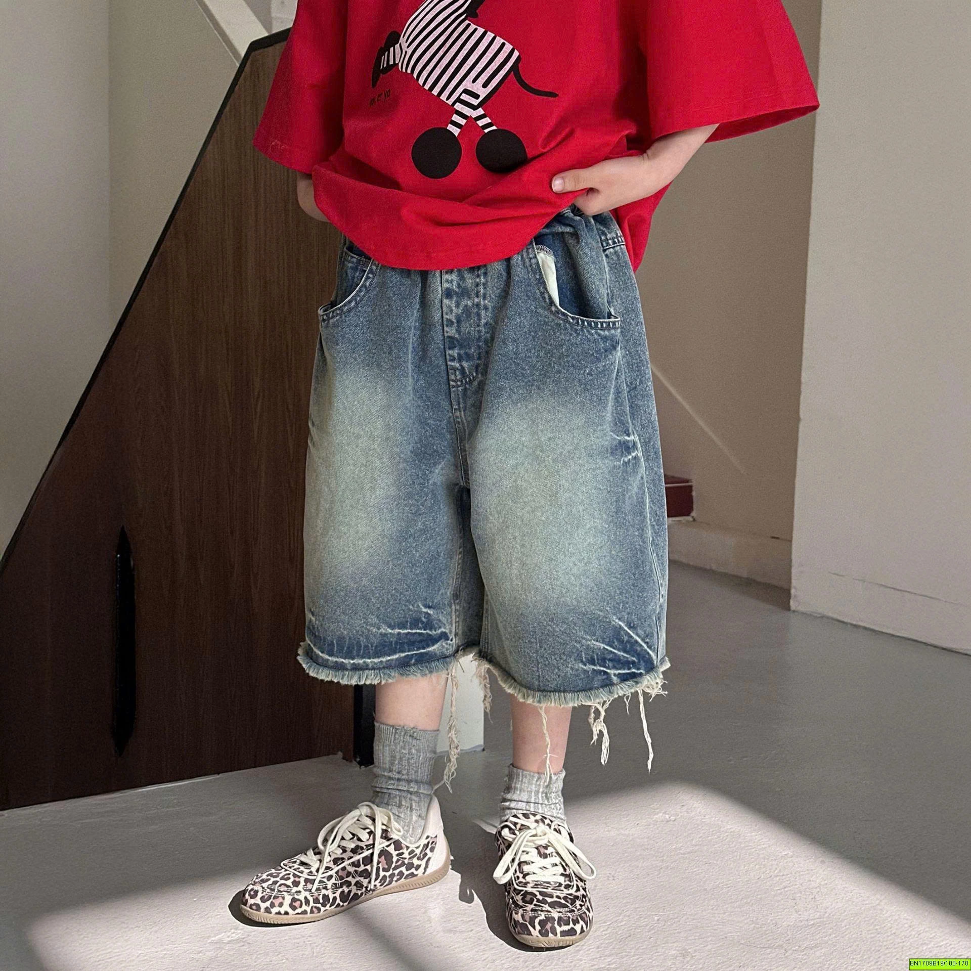 QUẦN SHORT JEAN TUA GẤU