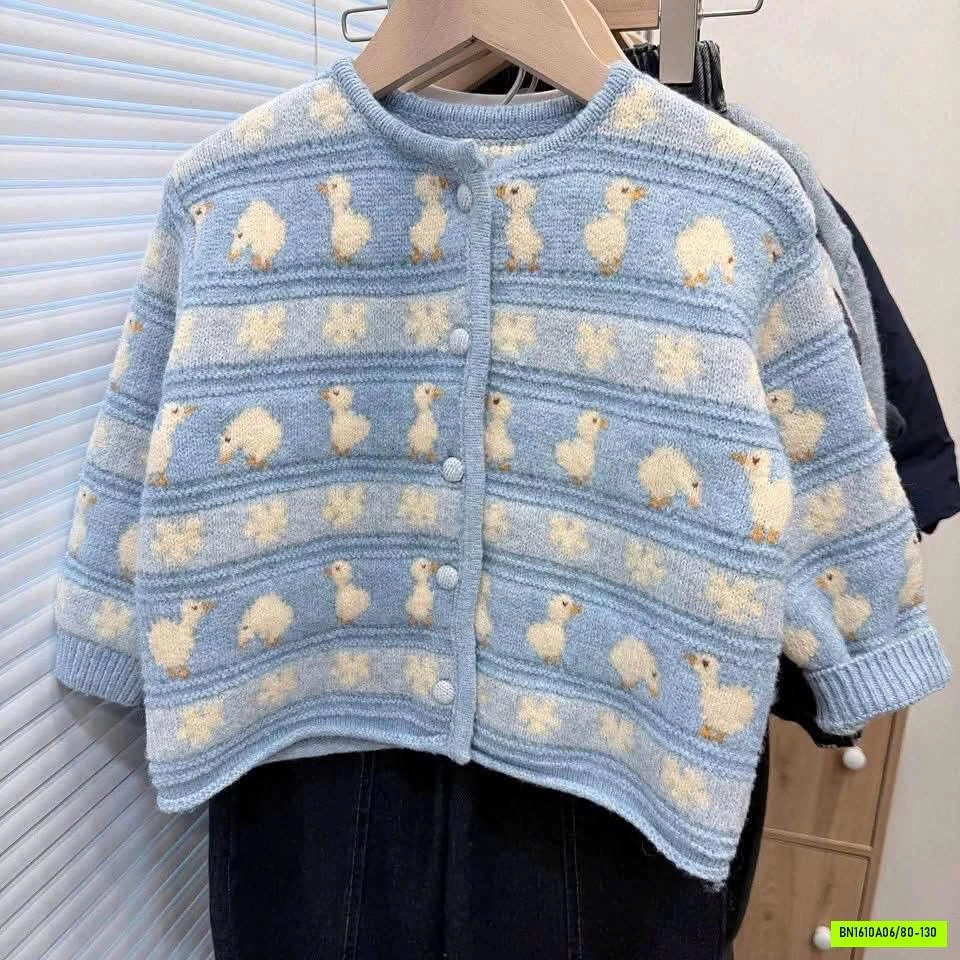 KHOÁC LEN XANH CHÚ VỊT CON