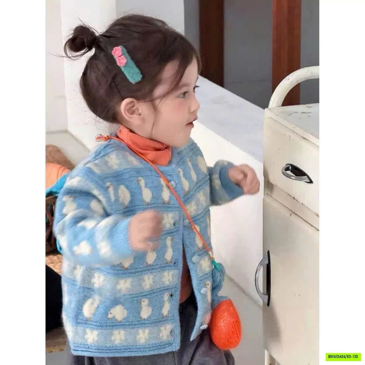 KHOÁC LEN XANH CHÚ VỊT CON
