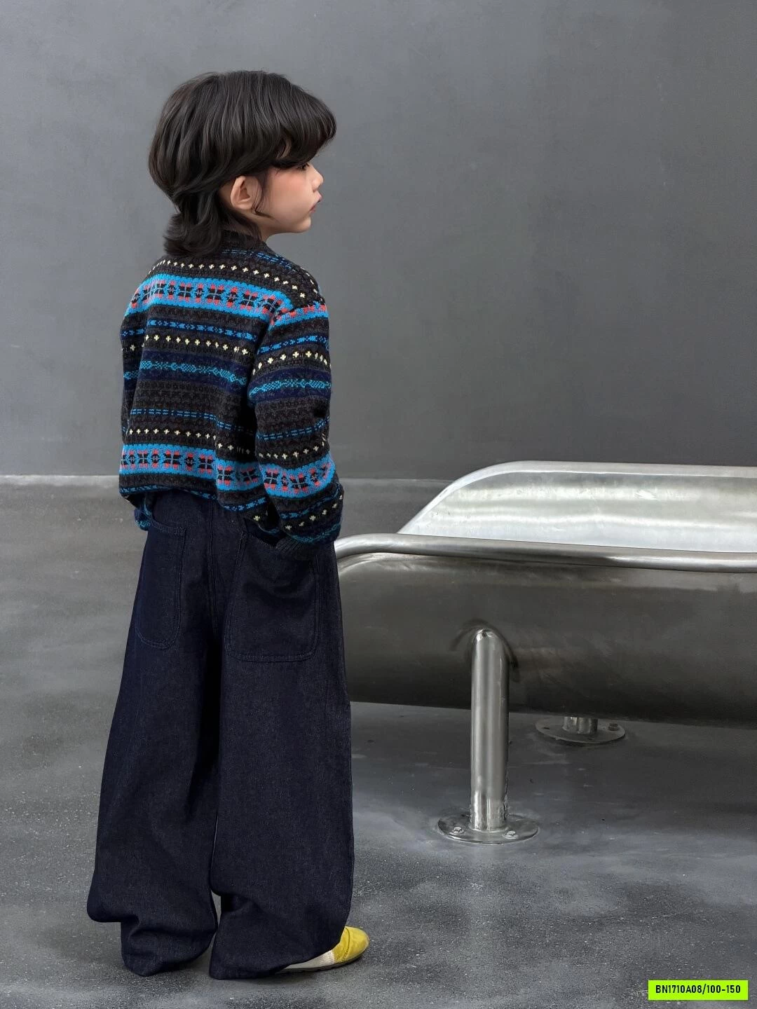 DENIM IN CHỮ VÀNG ĐỘC LẠ