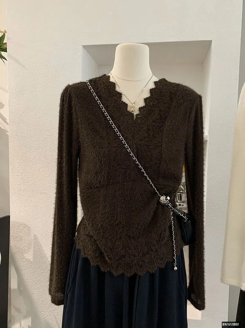 ÁO LÔNG CỔ V PHỐI REN NỮ