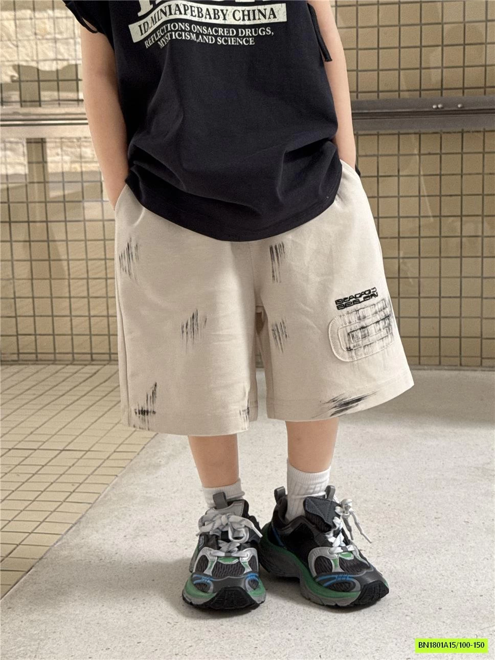 SHORT THÊU VÁ CHỮ SNIDOLS