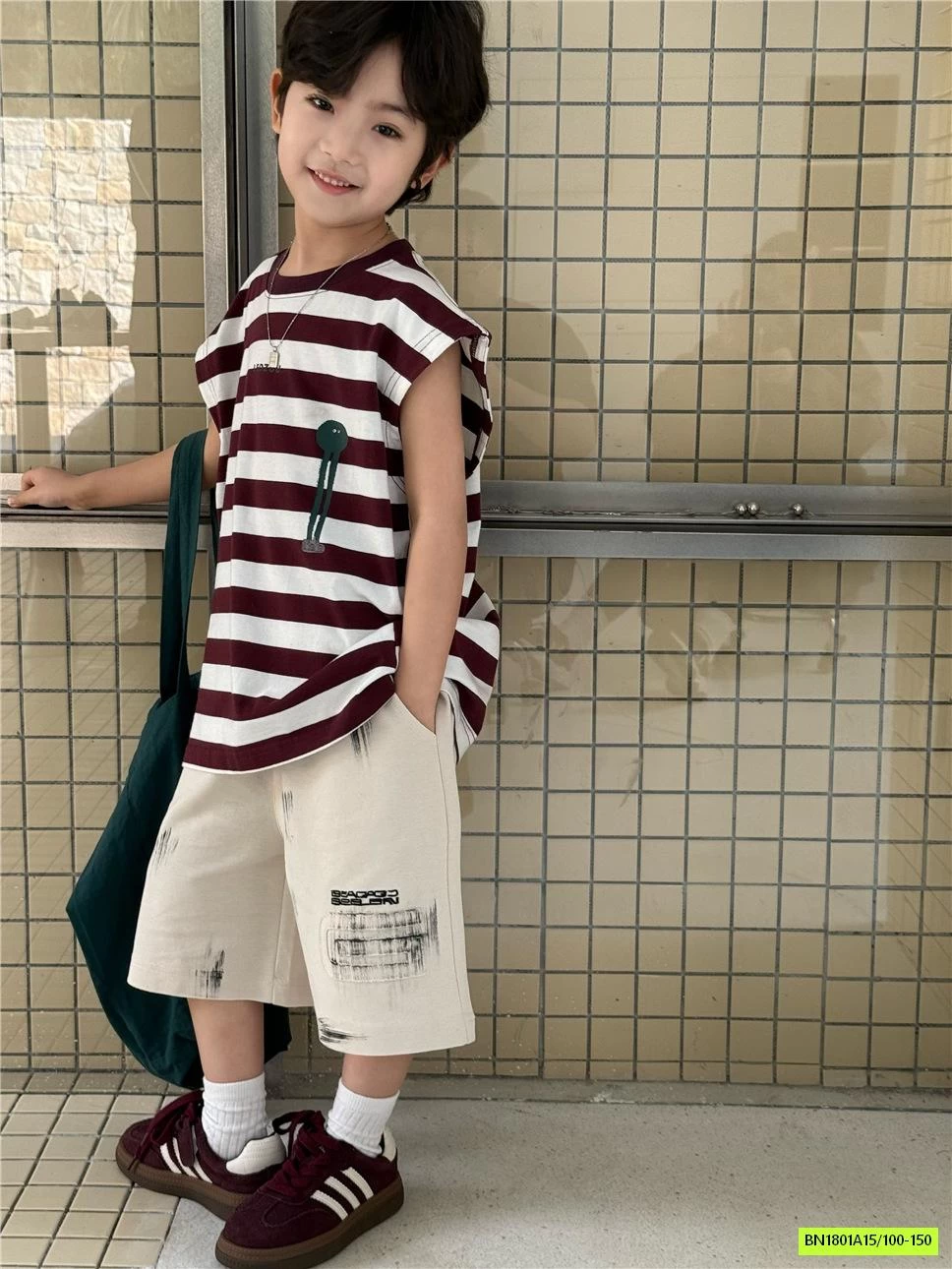 SHORT THÊU VÁ CHỮ SNIDOLS