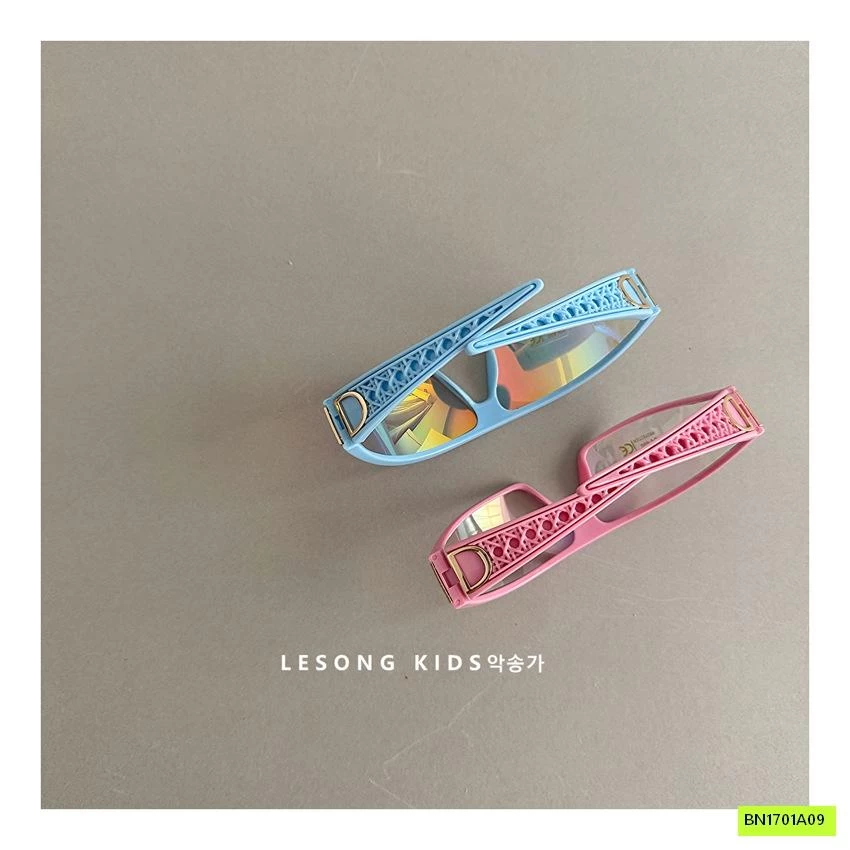 KÍNH THỜI TRANG BẢN TO CHẮN GIÓ CHO BÉ