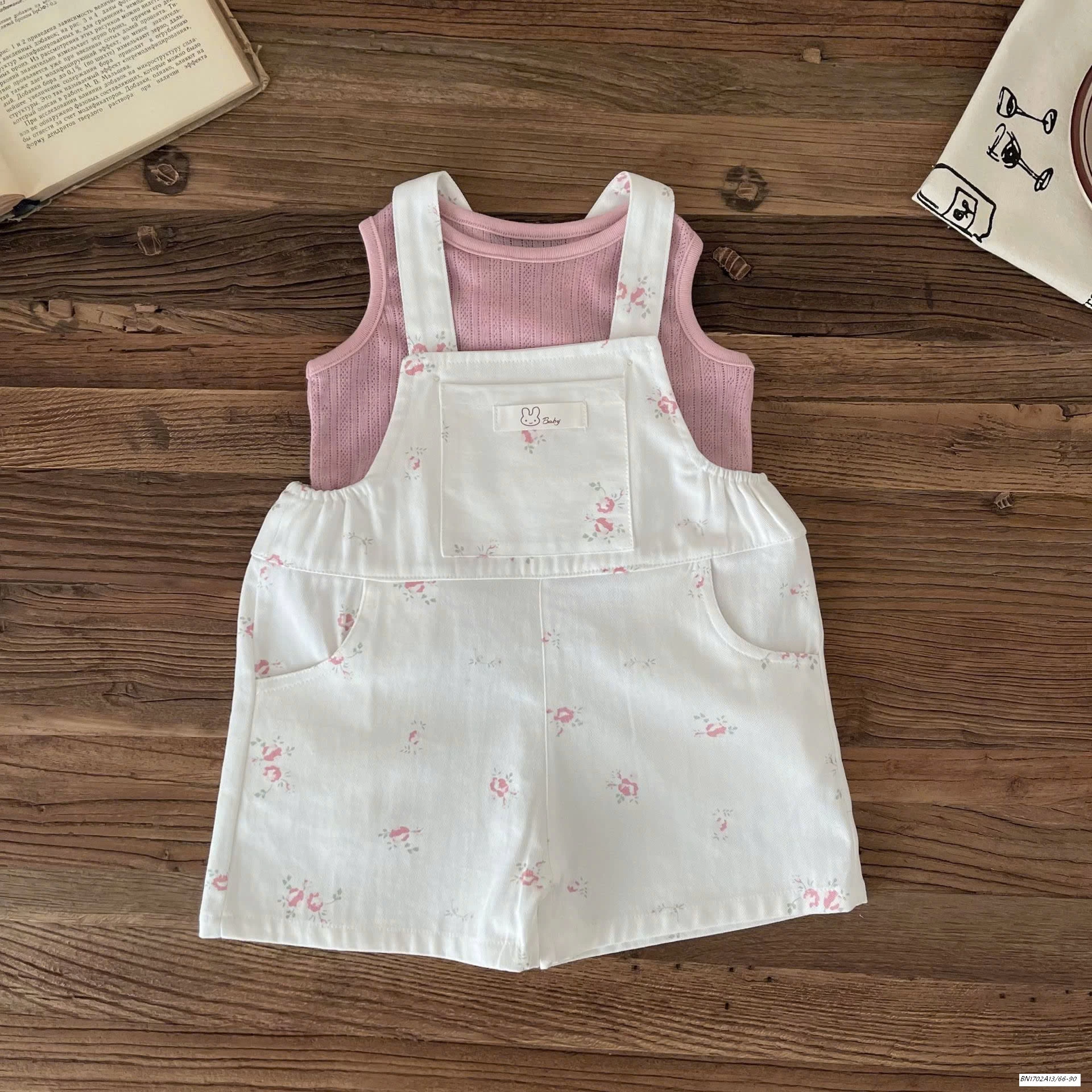 SÉT YẾM THỎ ÁO HỒNG