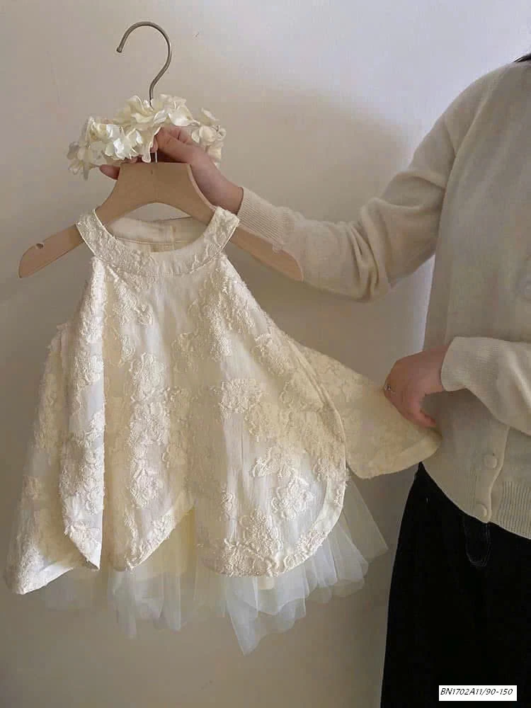 ĐẦM YẾM THÊU PHỐI VOAN