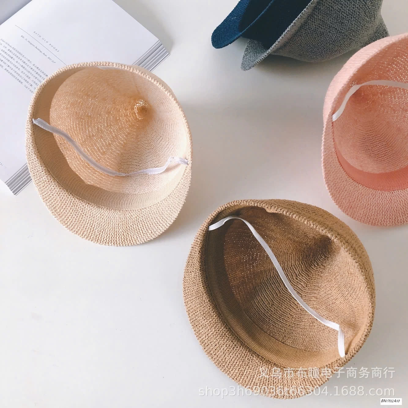 MŨ LƯỠI TRAI CHÓP NHỌN