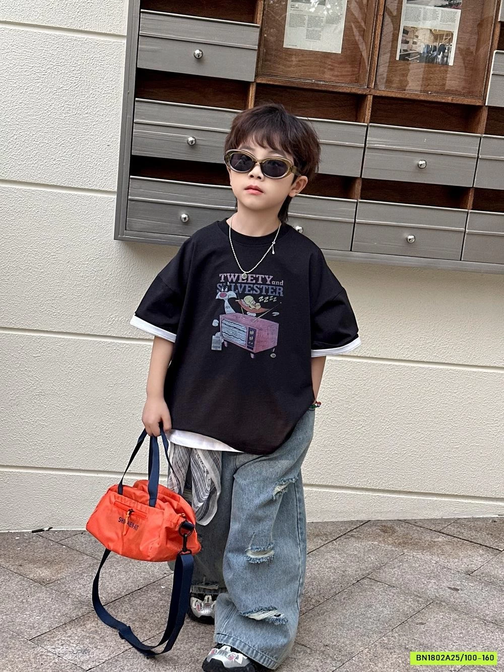 ÁO THUN ĐEN MIX JEANS SUÔNG TÁCH AFTE