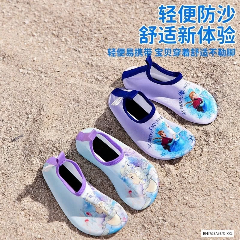 GIÀY ĐI BIỂN DISNEY