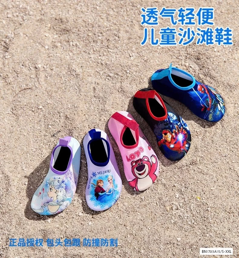 GIÀY ĐI BIỂN DISNEY