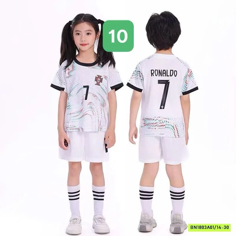 BỘ THỂ THAO BÓNG ĐÁ MẪU MỚI