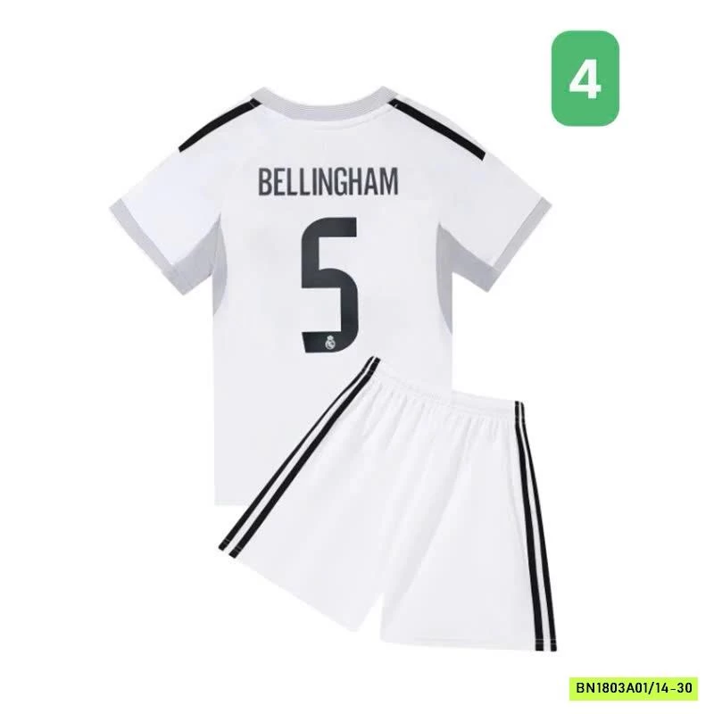 BỘ THỂ THAO BÓNG ĐÁ MẪU MỚI