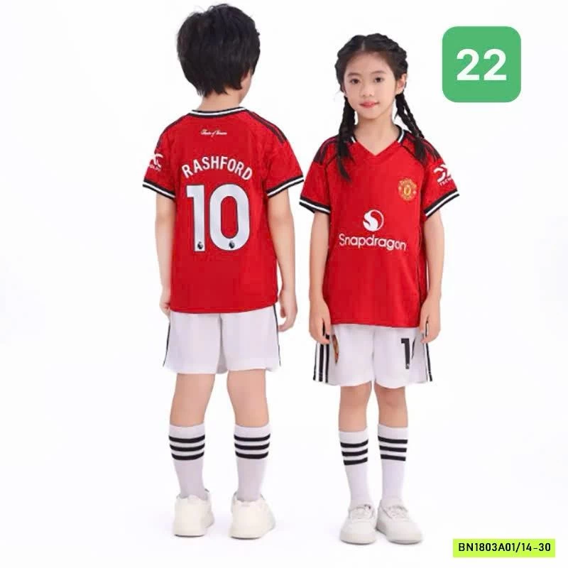 BỘ THỂ THAO BÓNG ĐÁ MẪU MỚI