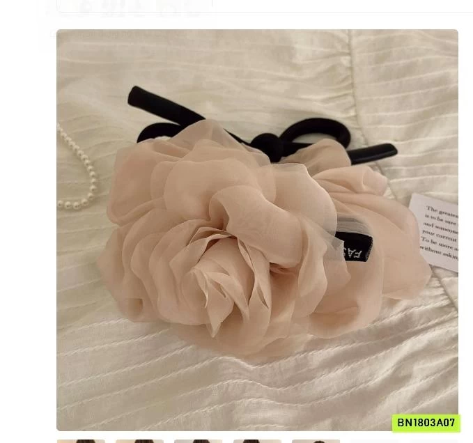 BUỘC TÓC HOA HỒNG