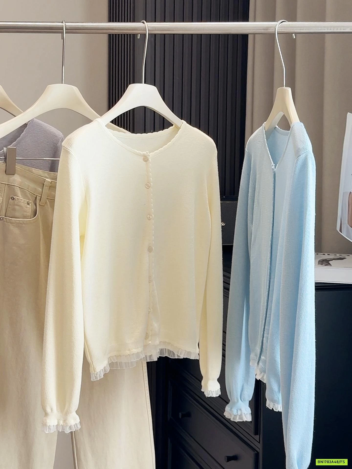 MONTGOGHI VIỀN REN ANNA