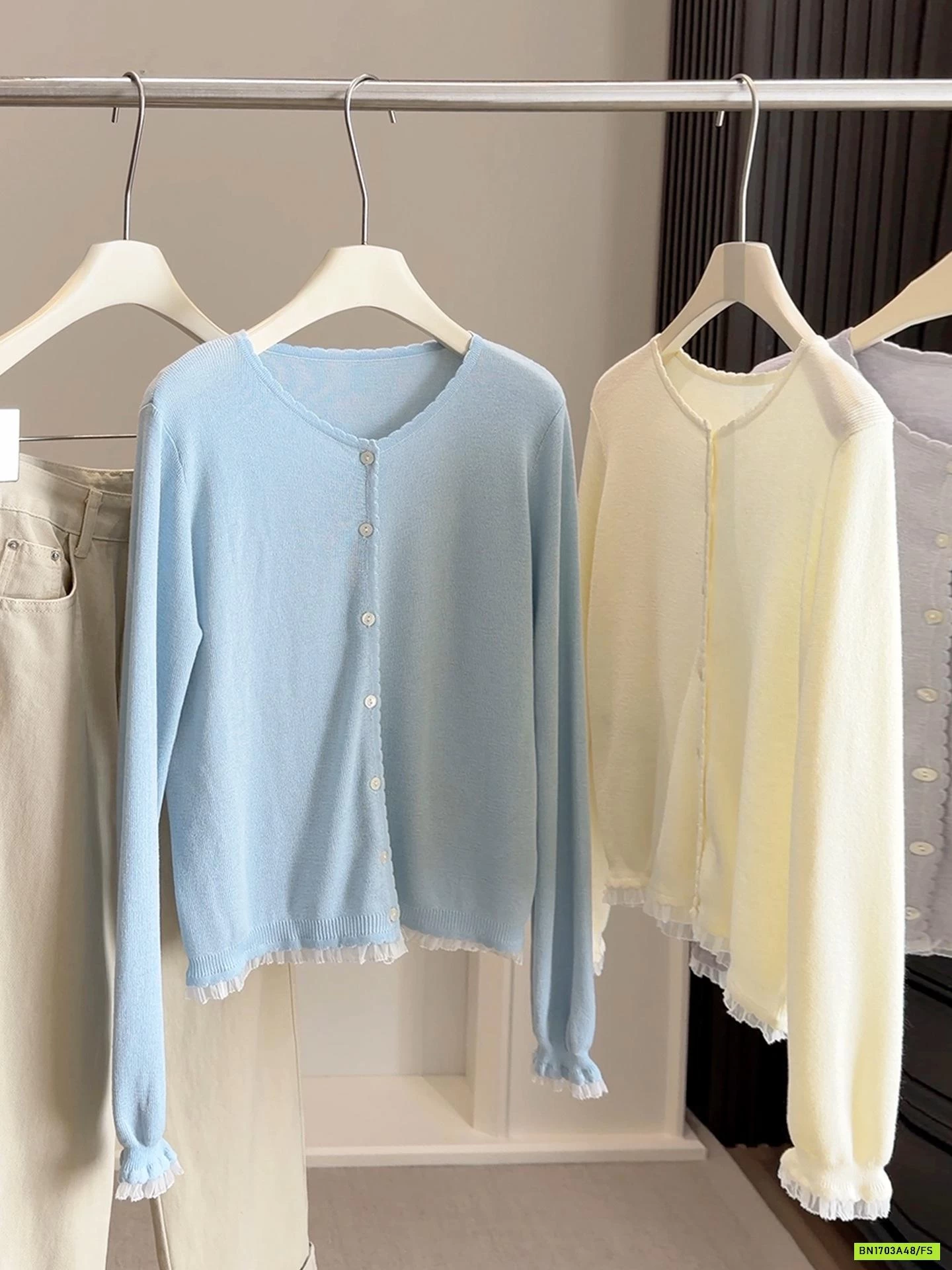 MONTGOGHI VIỀN REN ANNA