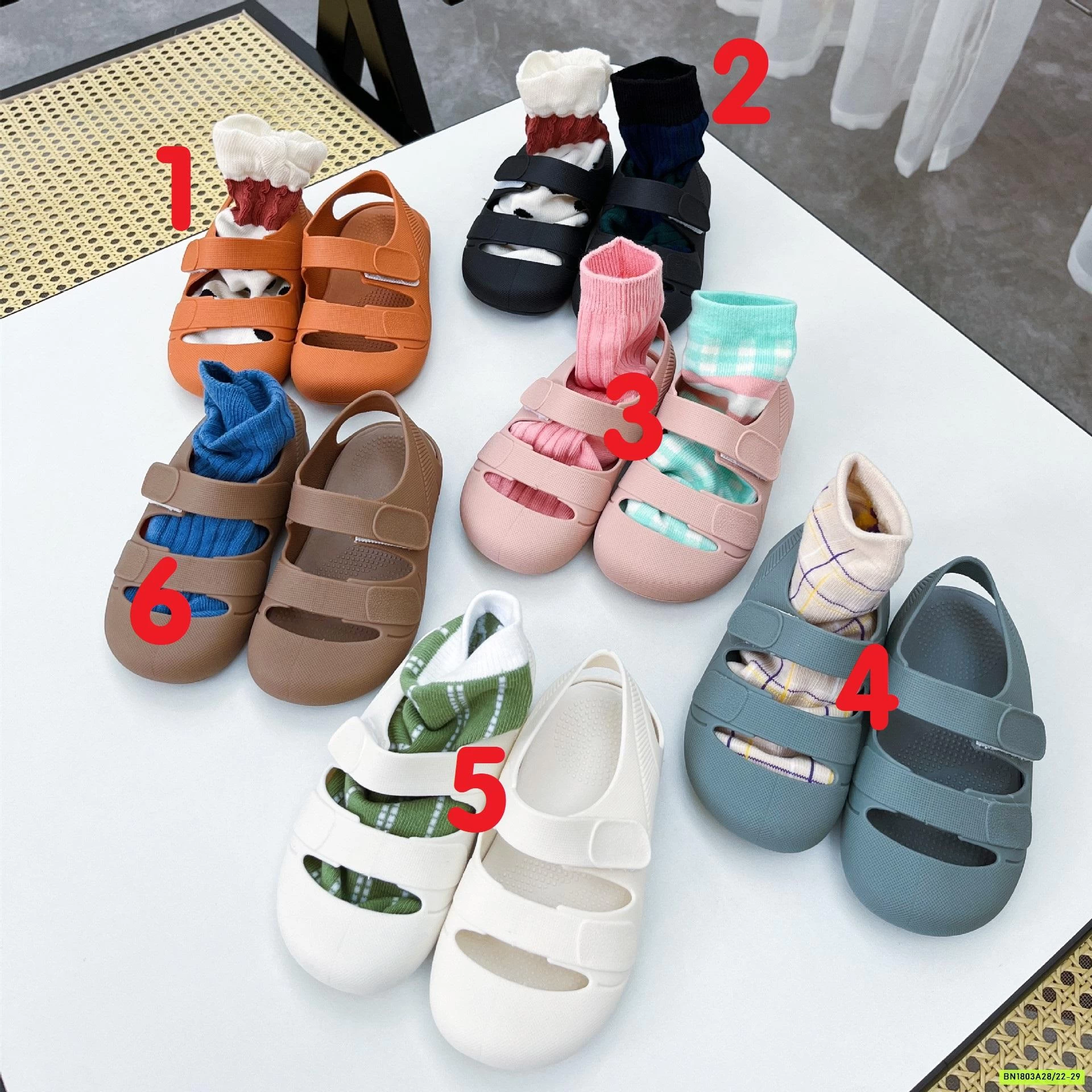 DÉP RỌ THƠM IGOR QUAI DÁN