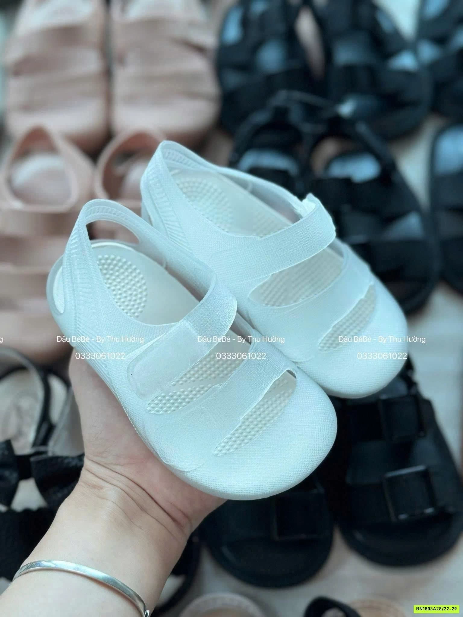 DÉP RỌ THƠM IGOR QUAI DÁN