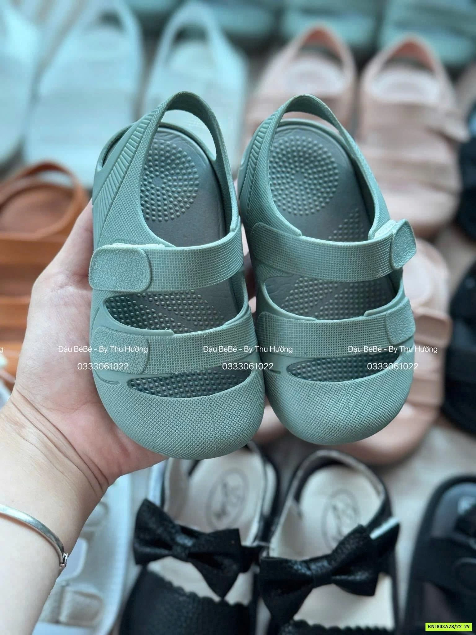 DÉP RỌ THƠM IGOR QUAI DÁN