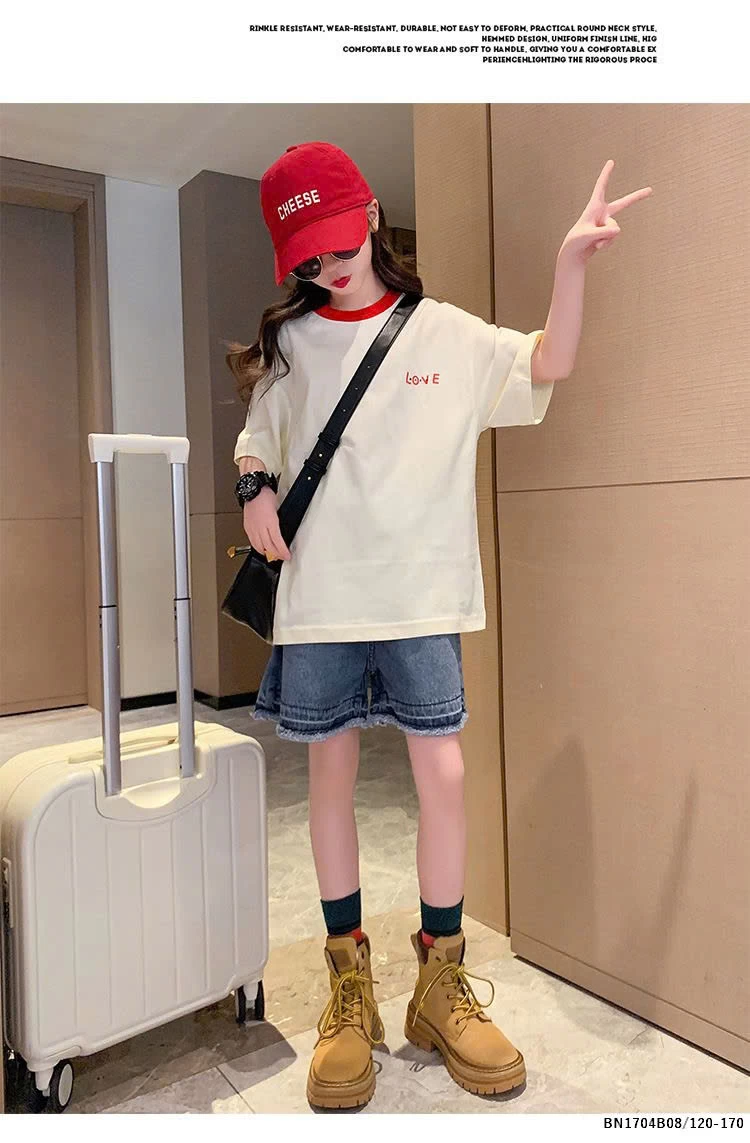 BỘ ÁO THUN LOVE MIX QUẦN JEAN TUA GẤU