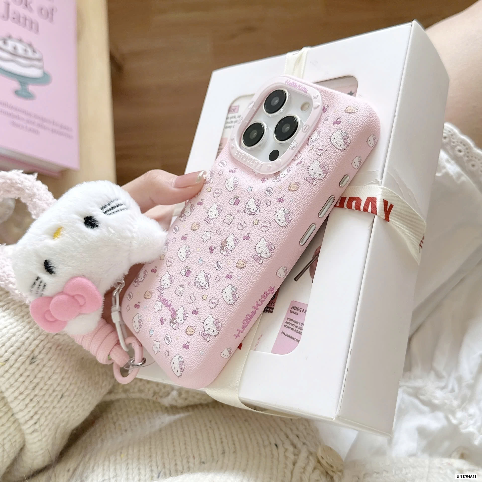 ỐP ĐT KITTY KÈM MÓC