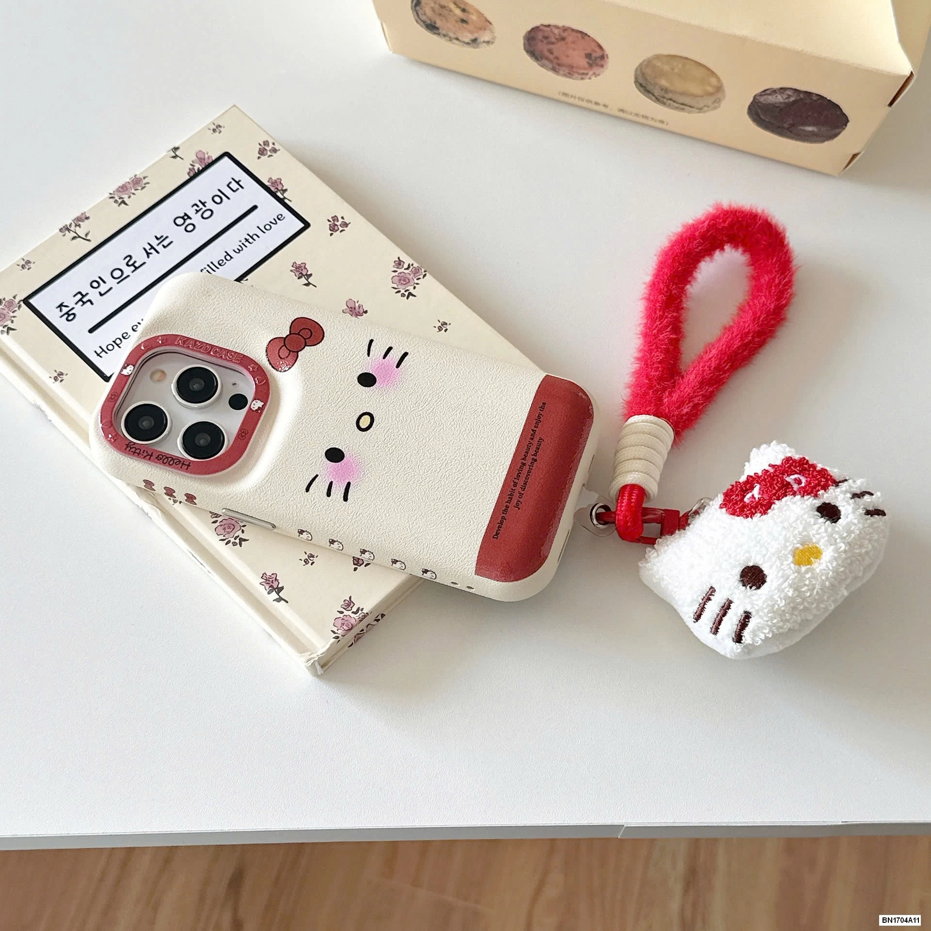 ỐP ĐT KITTY KÈM MÓC