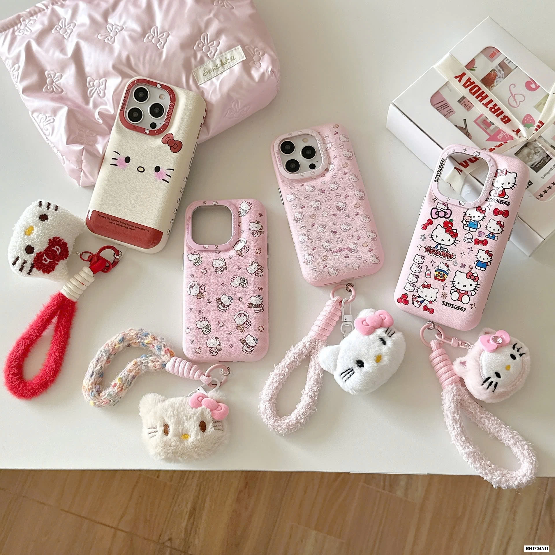 ỐP ĐT KITTY KÈM MÓC