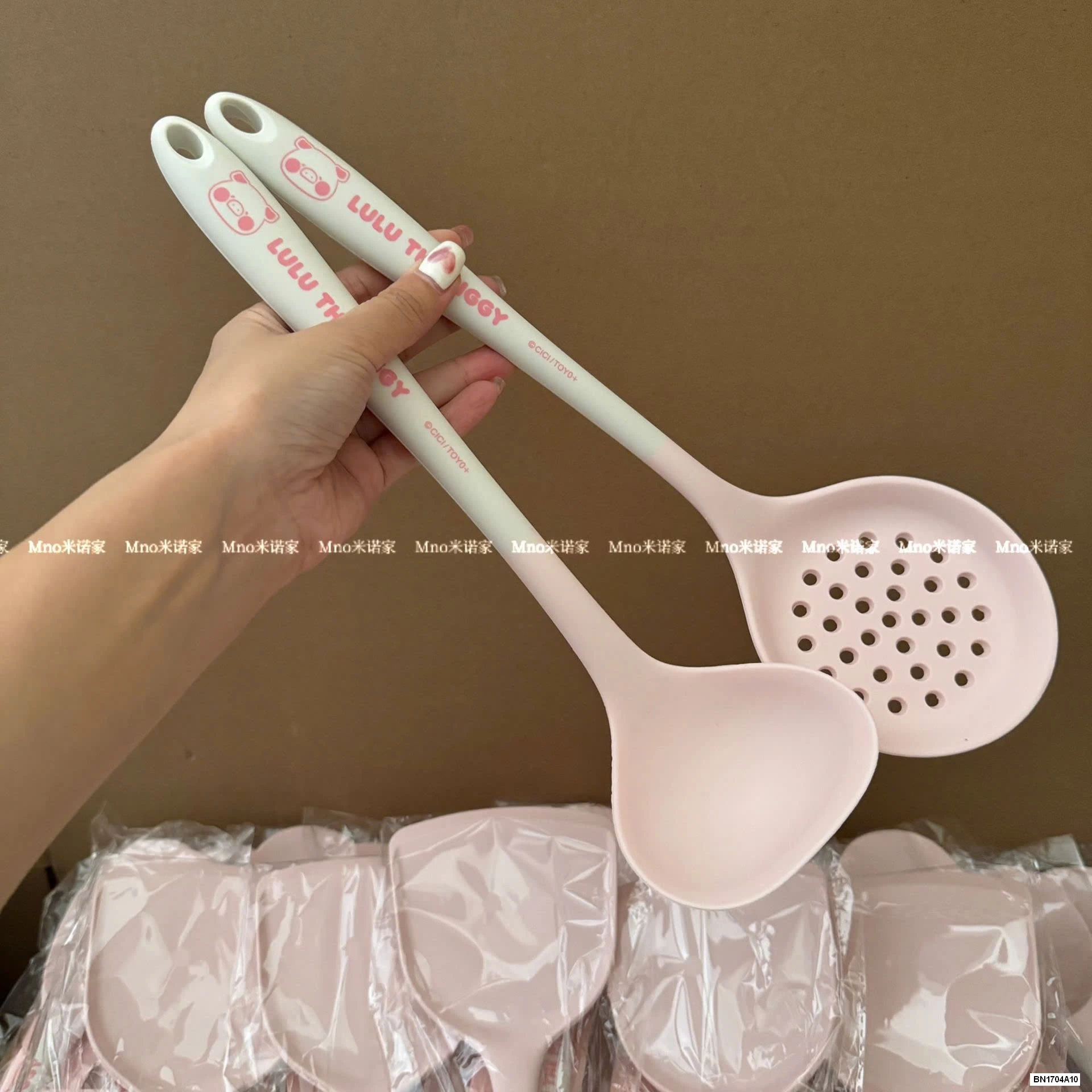 BỘ 3 DỤNG CỤ BẾP SILICON CHỊU NHIỆT CAO