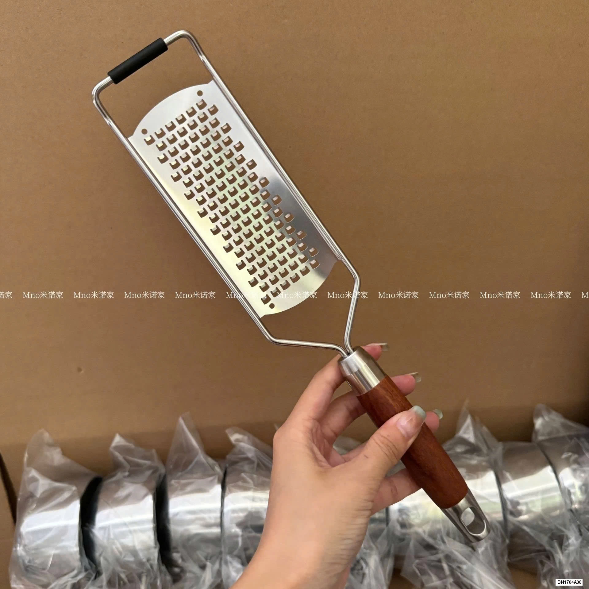 DỤNG CỤ BÀO RAU CỦ NHÀ BẾP