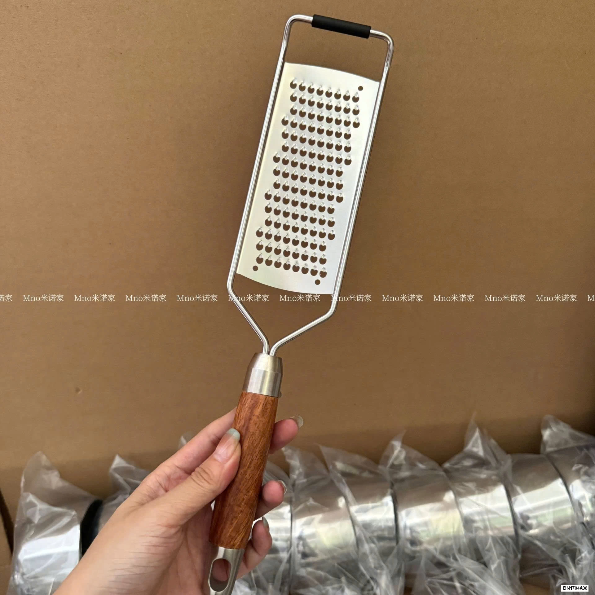 DỤNG CỤ BÀO RAU CỦ NHÀ BẾP