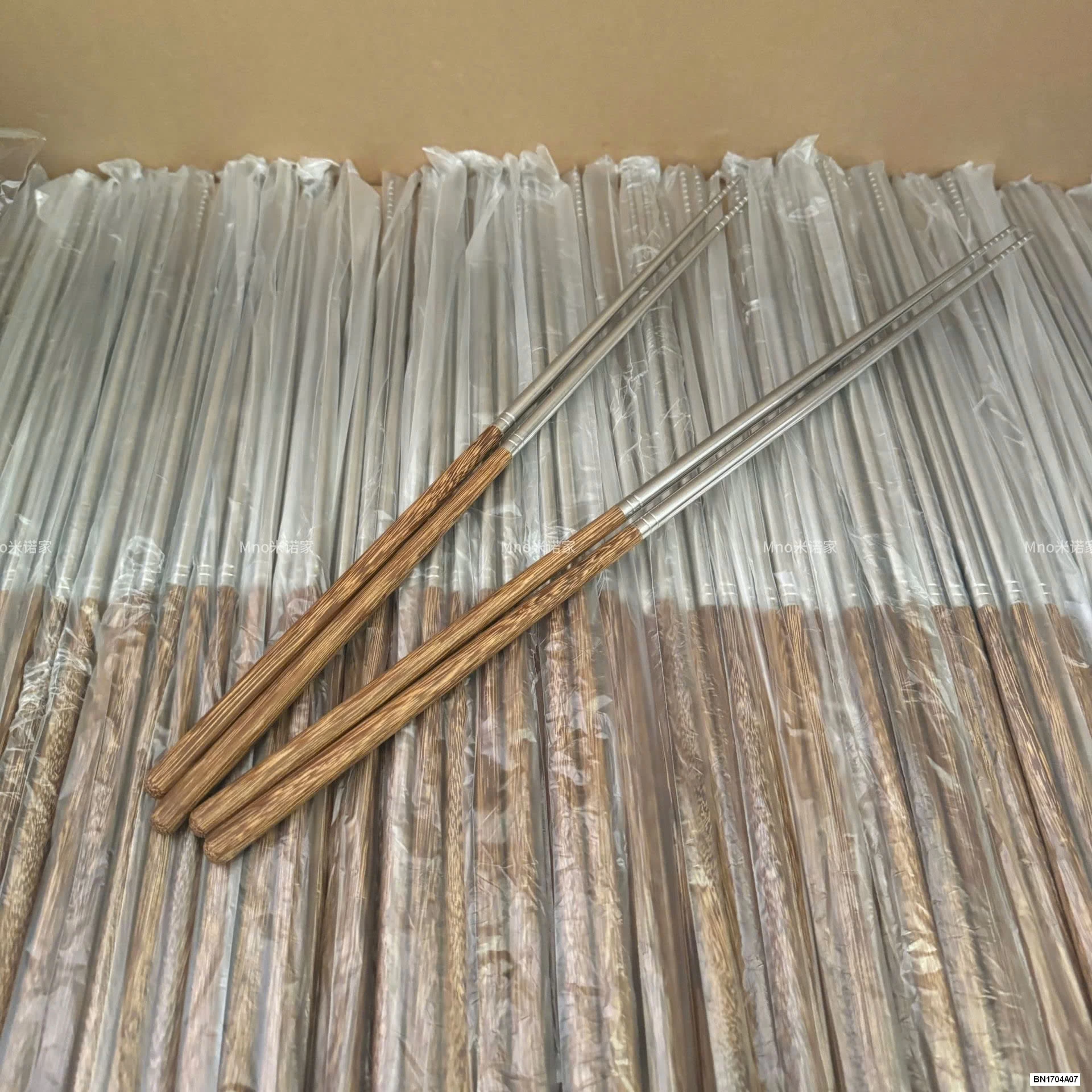 SÉT 2 ĐÔI ĐŨA NẤU INOX CÁN GỖ