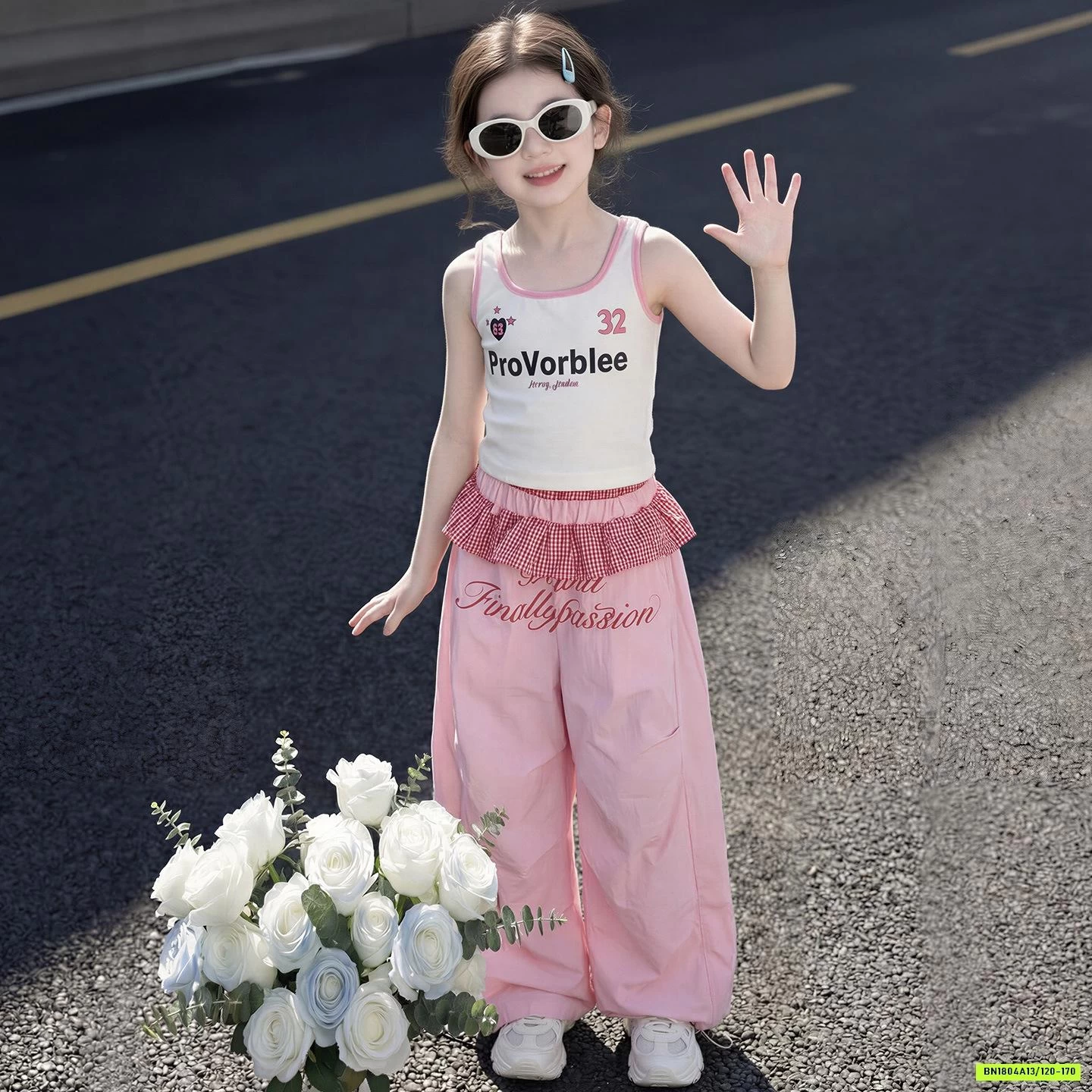 ÁO SÁT NÁCH MIX QUẦN GIÓ SUÔNG HỒNG