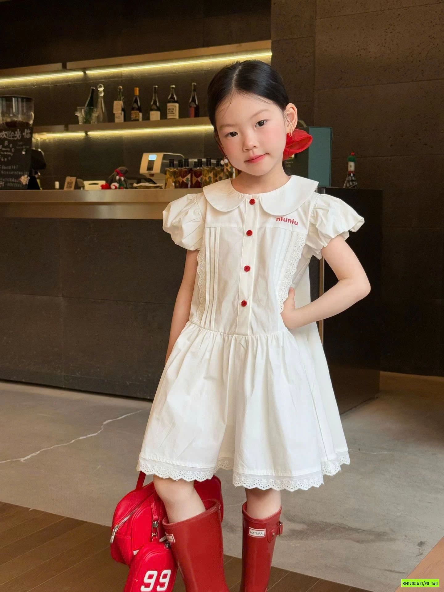 ĐẦM TRẮNG CỔ SEN MIU MIU