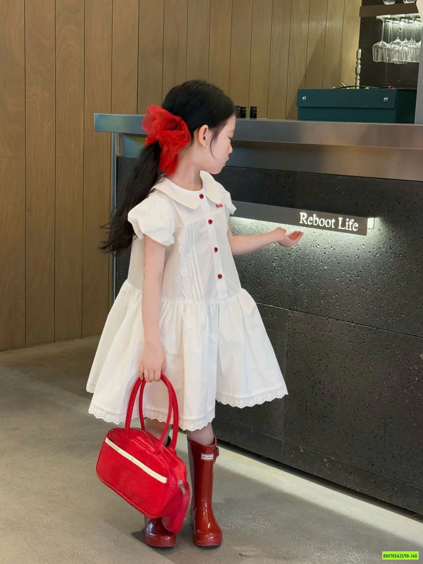 ĐẦM TRẮNG CỔ SEN MIU MIU