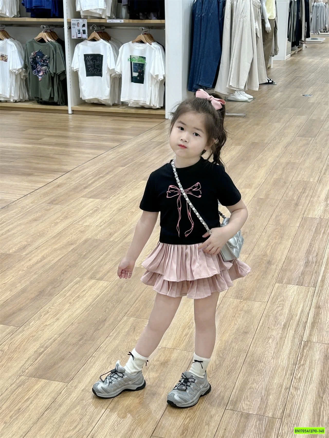 CROPTOP ĐEN MIX CV HỒNG