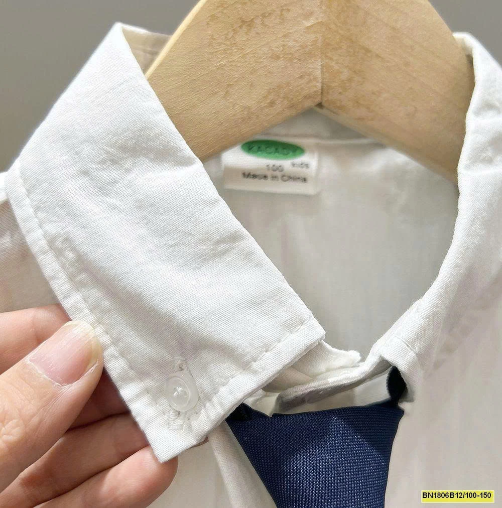 ÁO SƠ MI TÚI NGỰC THÊU CHỮ KACADY