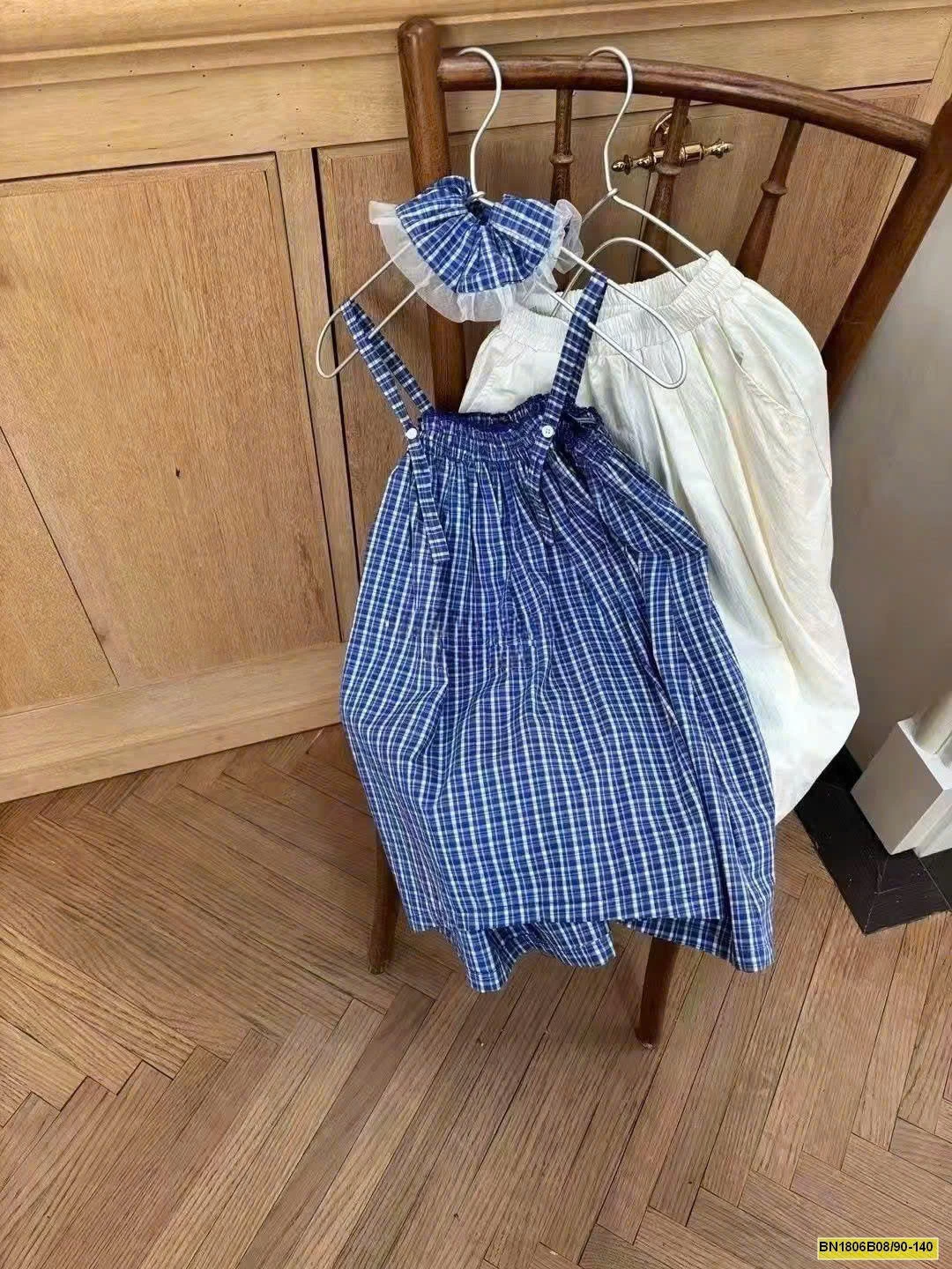 SET VÁY 2s SÁT NÁCH CARO MIX QUẦN ỐNG ĐỨNG BG