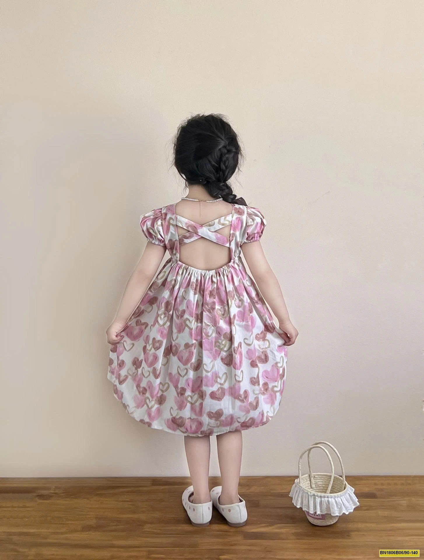 ĐẦM HỒNG TRÁI TIM