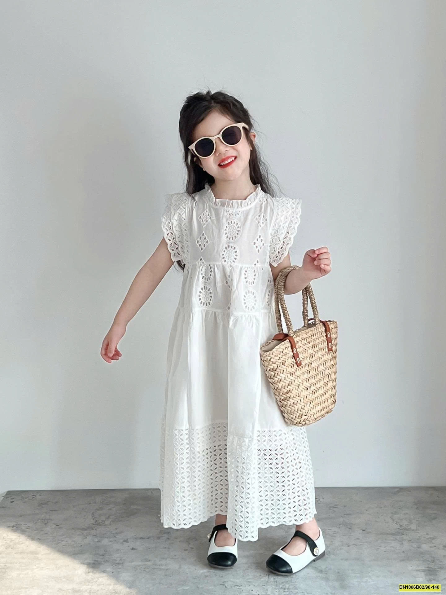 ĐẦM REN TRẮNG CÔNG CHÚA