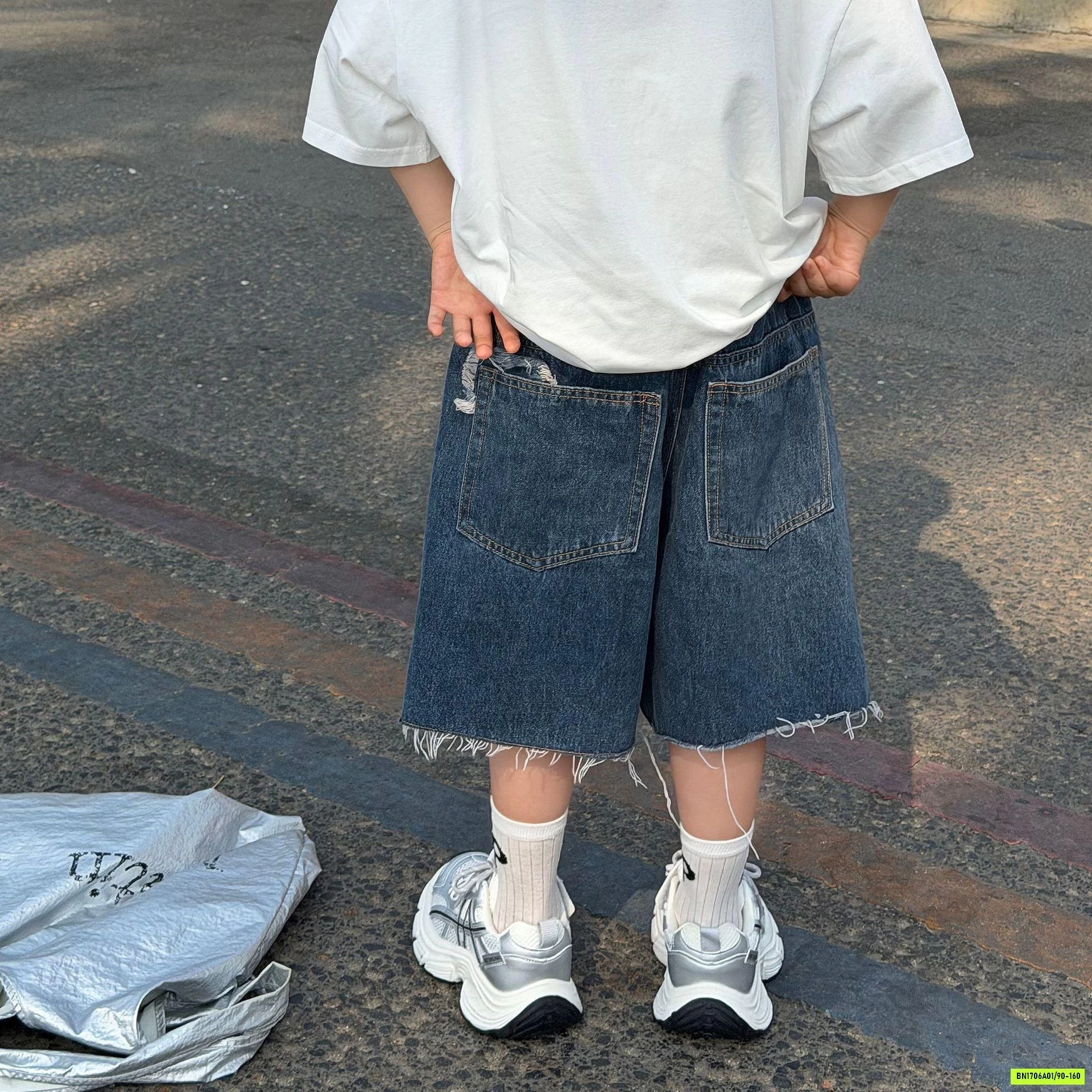 SHORT JEANS RÁCH TÚI HỘP FANSHU