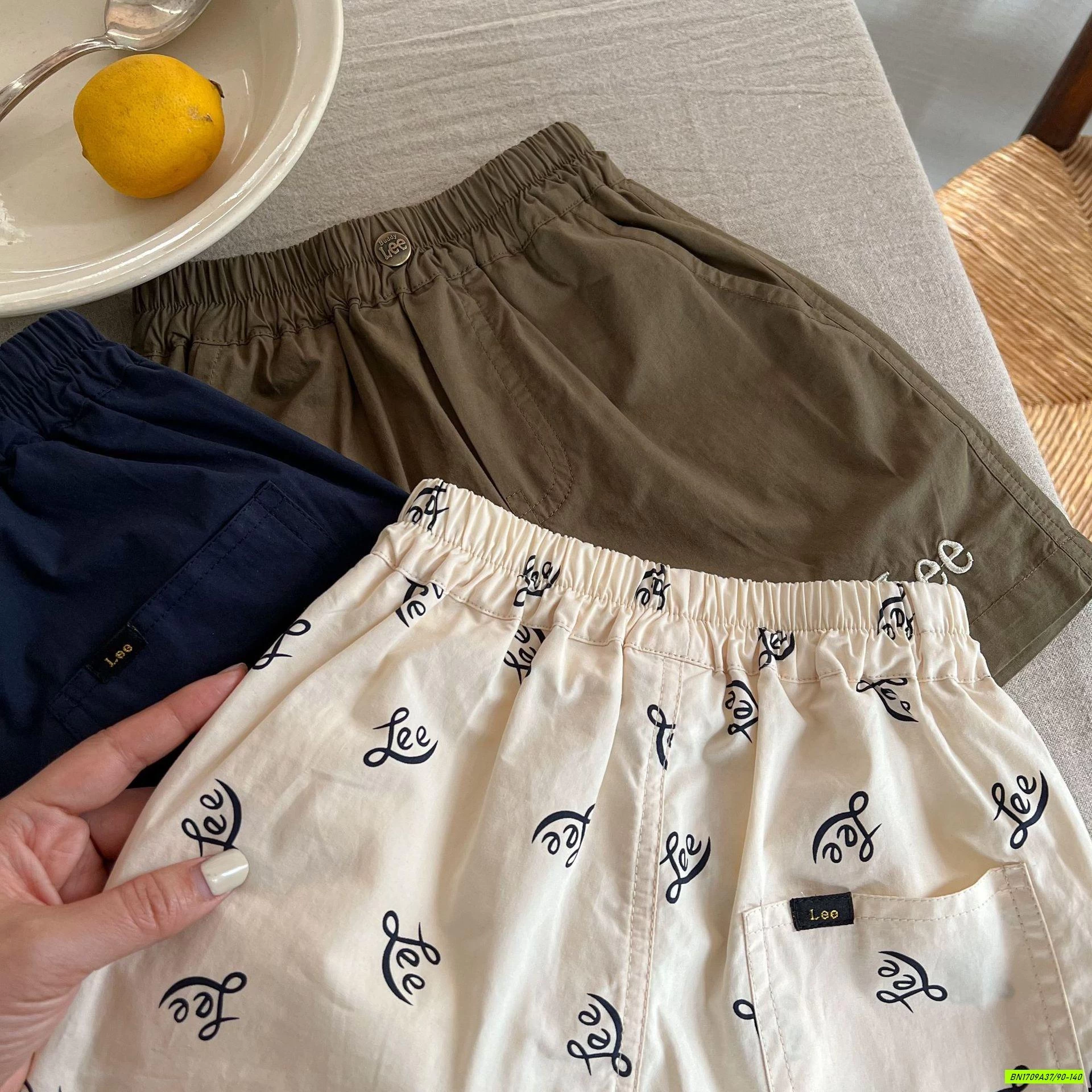 SHORT THÊU CHỮ LEE MMY