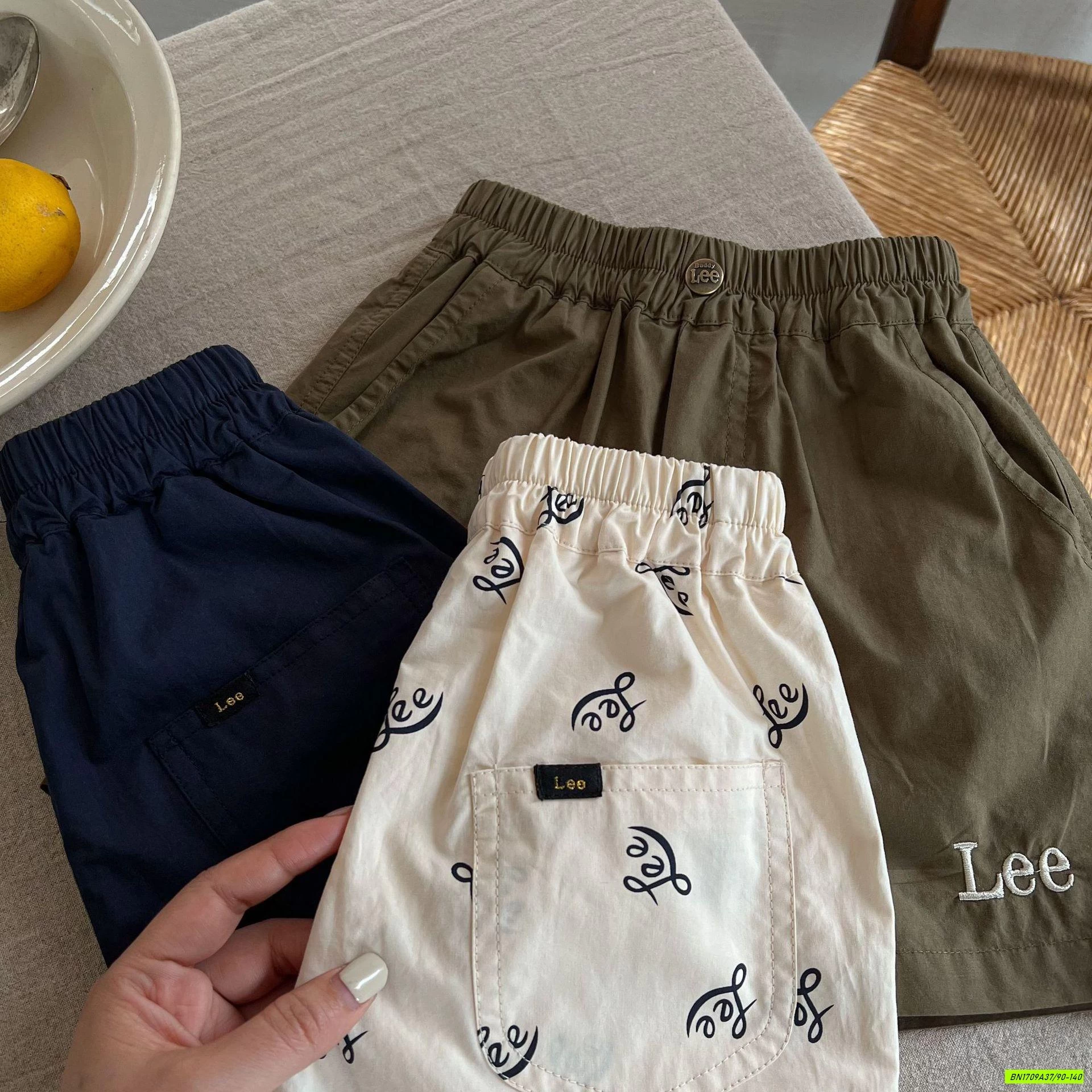 SHORT THÊU CHỮ LEE MMY