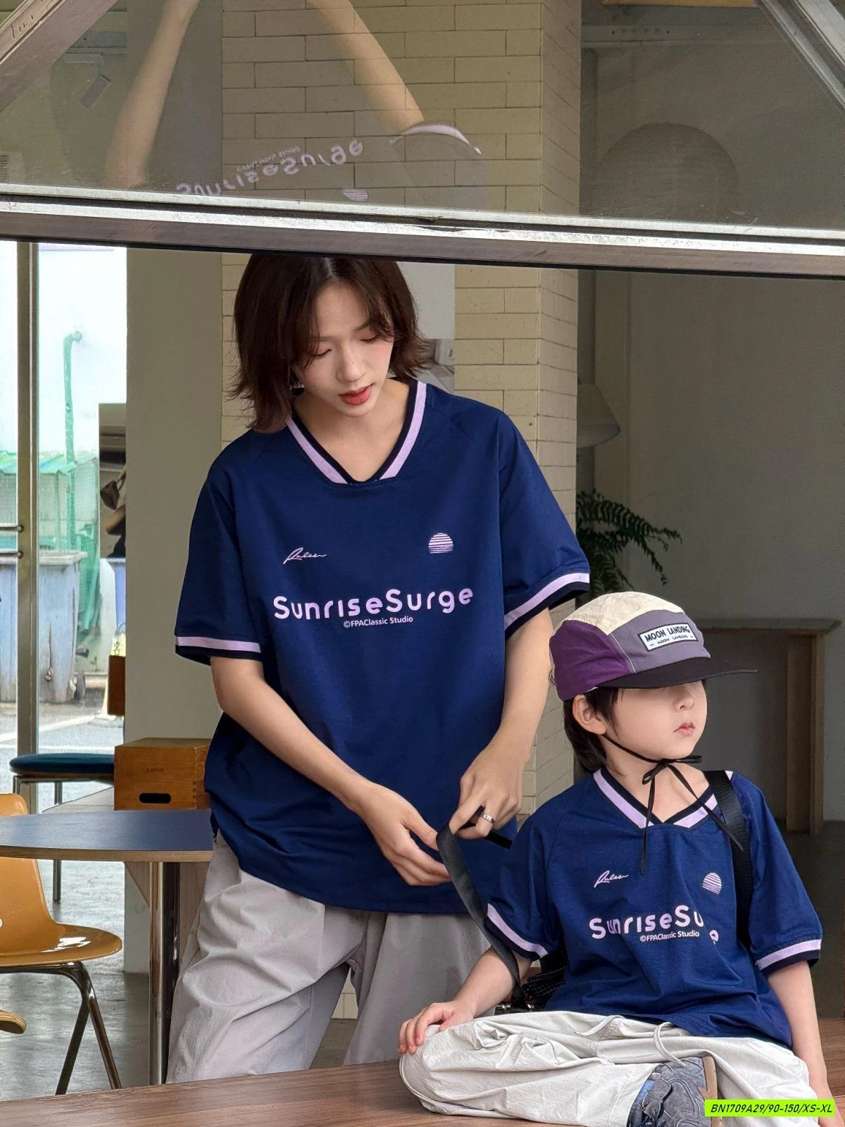 ÁO THUN THỂ THAO SỐ 22 MẸ BÉ