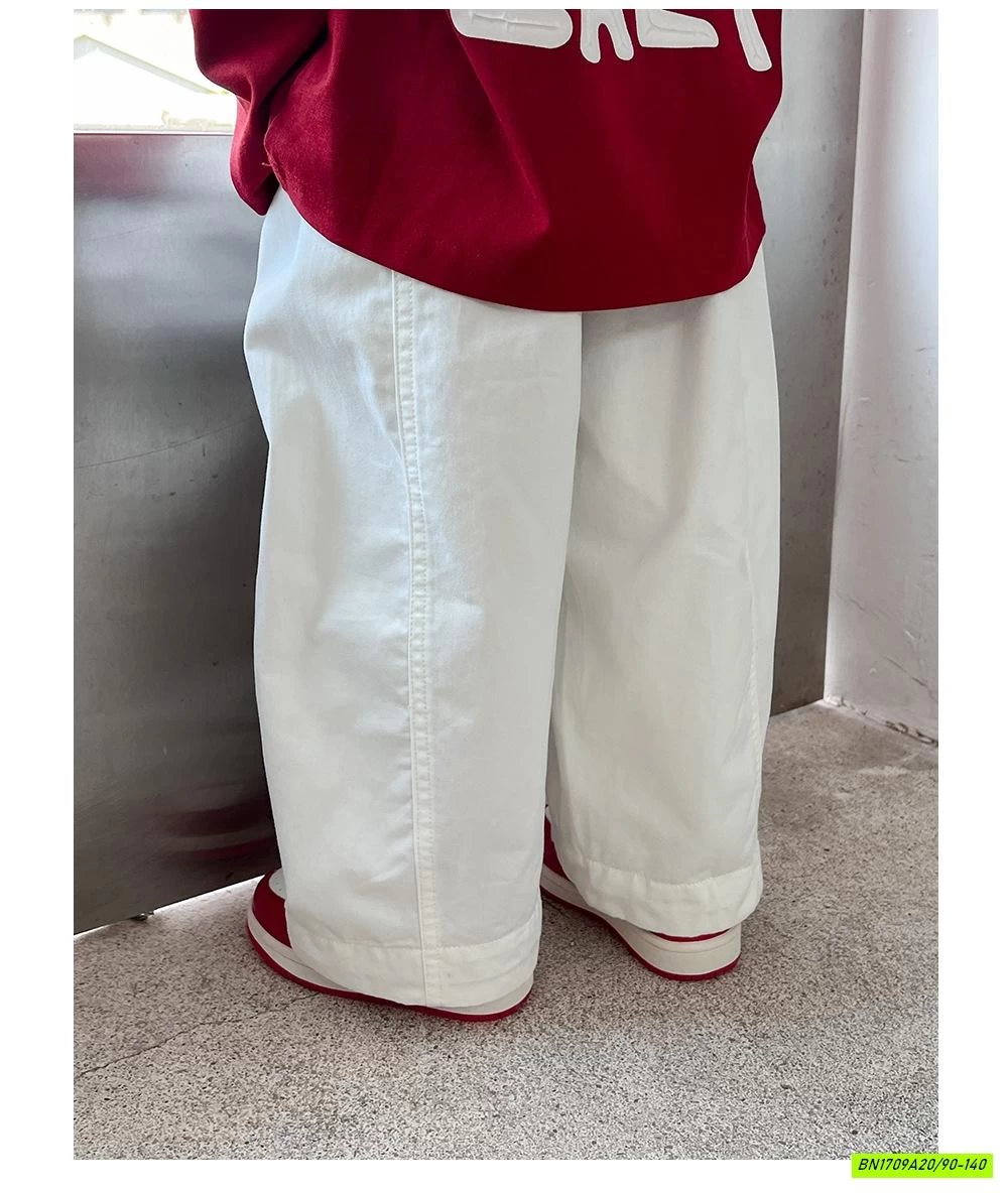 ÁO NỈ PHỐI ĐỎ MIX QUẦN SUÔNG TRẮNG