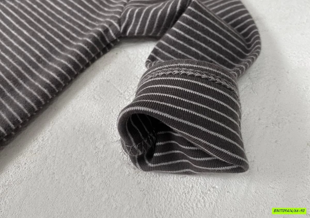 BODY KẺ LIỀN TẤT KÈM MŨ