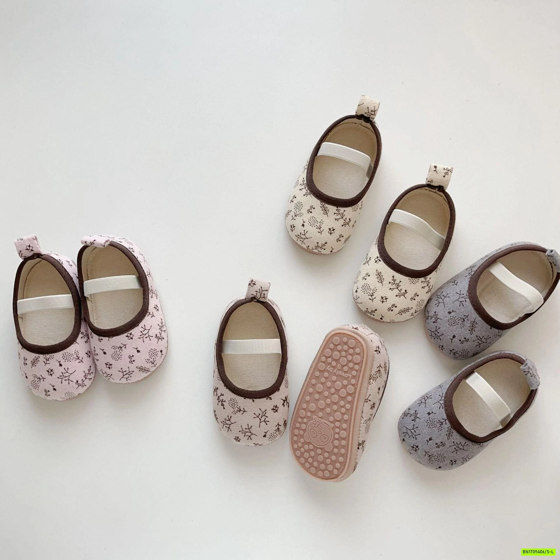 GIÀY TẬP ĐI HOA NHÍ